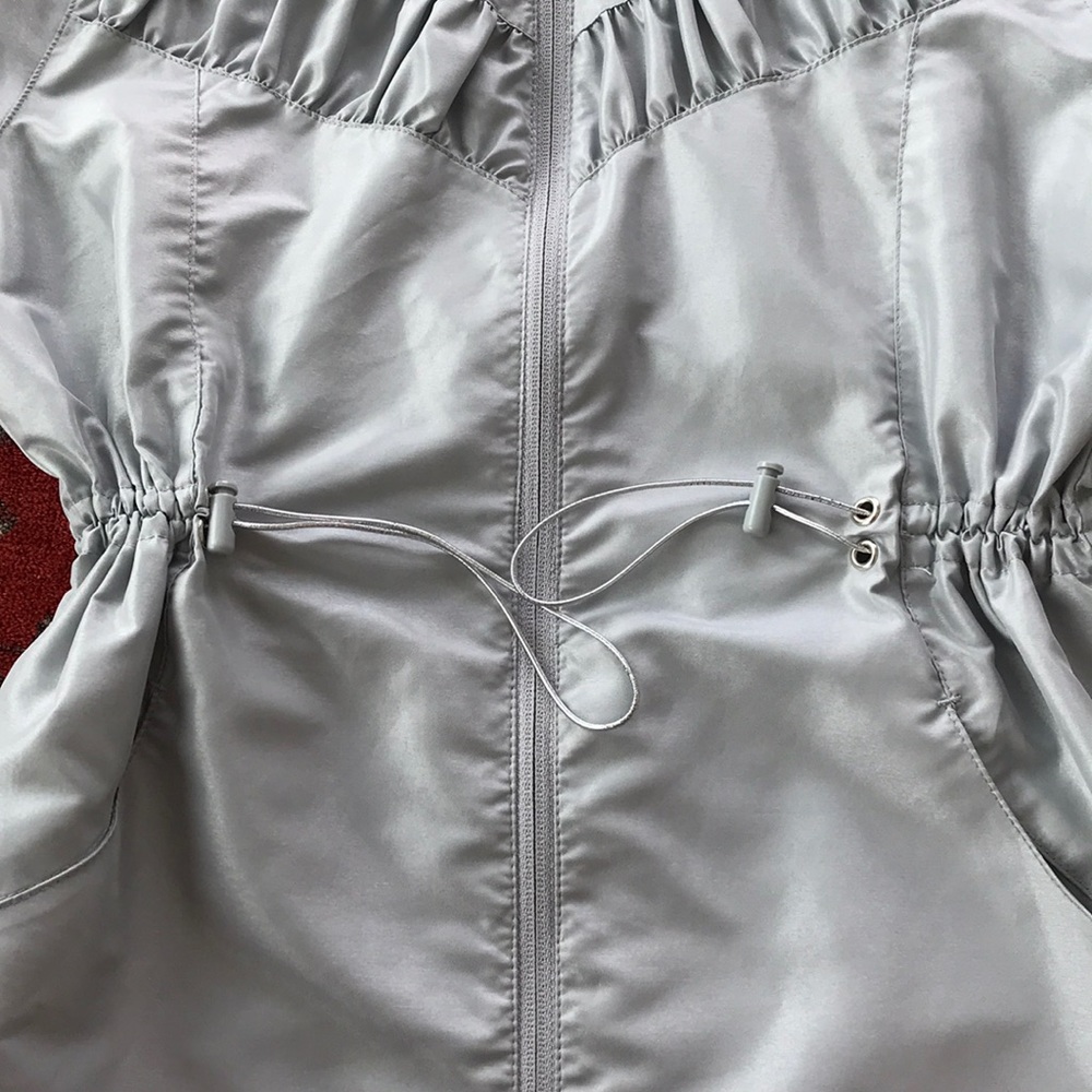 (SOLD) FILA Windbreaker - Picture 4 of 8